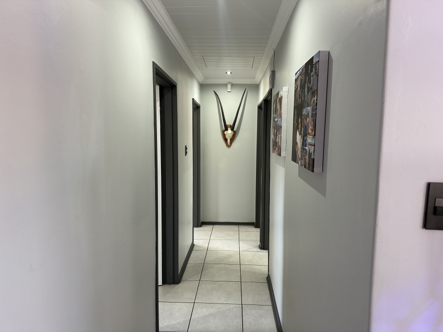 4 Bedroom Property for Sale in Bayview Western Cape